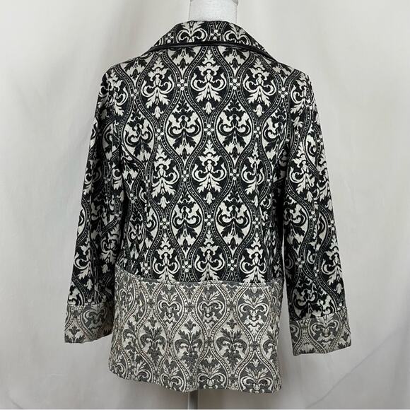 Chico’s Black  Light Gray Beaded Sequined Cottage Boho Chic Jacket NWOT Size 8P - Picture 5 of 14